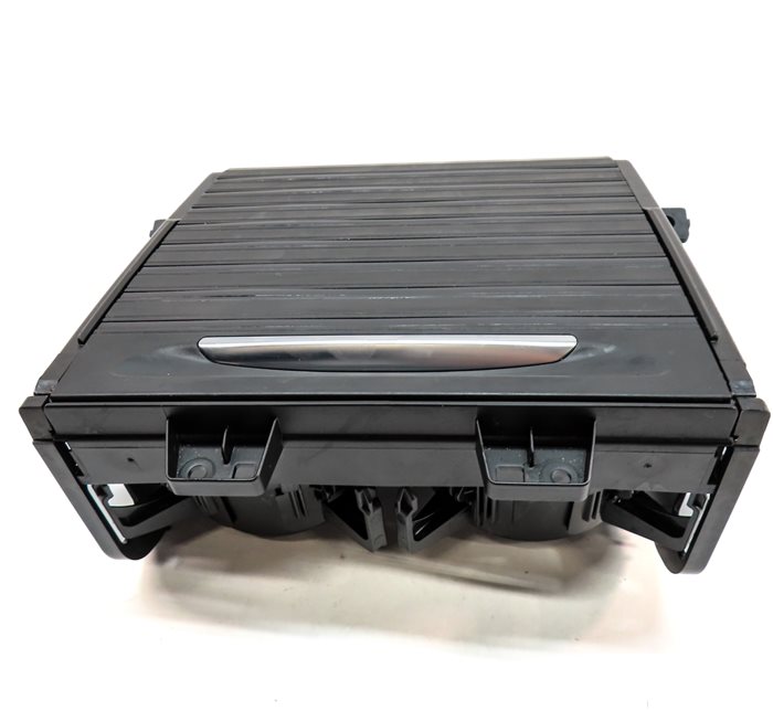 Thumbnail 4: 2018 BMW X5 (F15) FRONT CENTER CONSOLE DUAL CUPHOLDER w/ 12V POWER OUTLET
