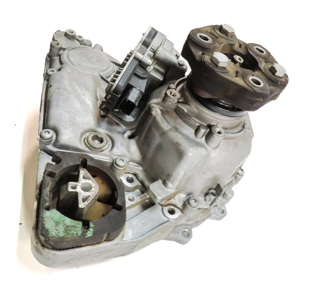 Thumbnail 3: 2012-2018 BMW X3 X4 X5 X6 (F15 F16 F25 F26) AWD Xi FRONT TRANSFER CASE w/ MOTOR