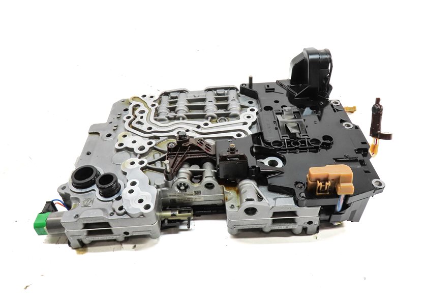Thumbnail 2: 15-18 BMW X3 X5 (F15 F25) AWD 8HP45 AUTO TRANSMISSION VALVE BODY & MECHATRONIC