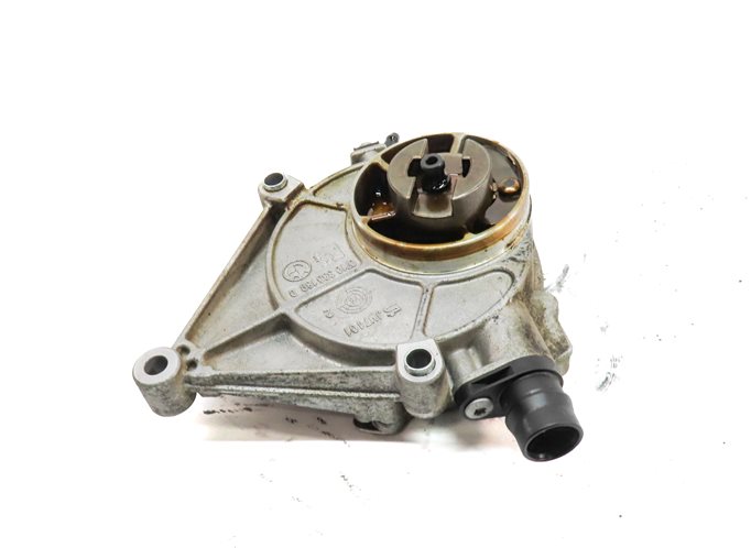 Thumbnail 2: 13-18 BMW 2 3 4 5 X1 X3 X4 X5 Z4 (F10 F22 F25 F30 F32) 2.0L TURBO VACUUM PUMP