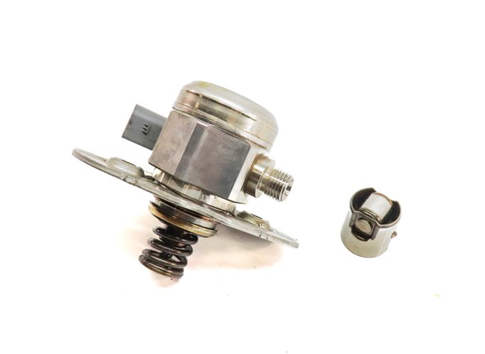 Thumbnail 1: 12-18 BMW 320i 328i 428i 528i X1 X3 X5 Z4 2.0L N20 TURBO MECHANICAL FUEL PUMP