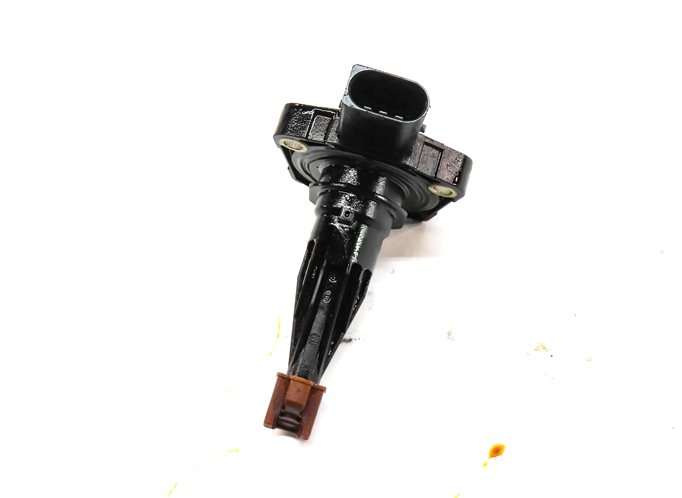 Thumbnail 2: 2014 BMW 528I (F10) 2.0L (N20) ENGINE MOTOR OIL FLUID LEVEL SENSOR MODULE