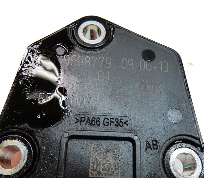 Thumbnail 4: 2014 BMW 528I (F10) 2.0L (N20) ENGINE MOTOR OIL FLUID LEVEL SENSOR MODULE
