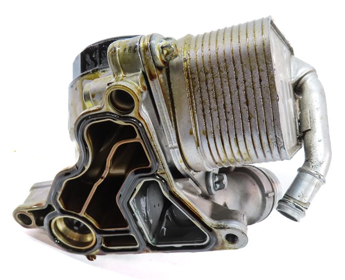 Thumbnail 3: 2015 BMW 535i (F10) 3.0T 3.0L N55 TURBO ENGINE MOTOR OIL COOLER FILTER HOUSING