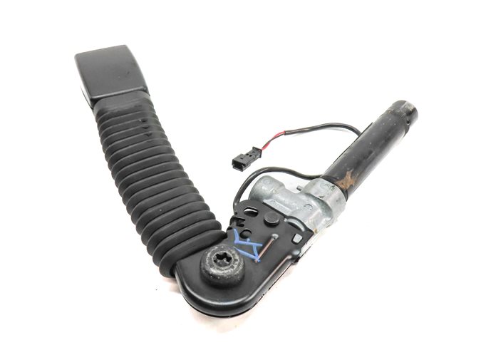 Thumbnail 3: 2013-2016 BMW 5 7 SERIES (F01 F10) FRONT LEFT DRIVER SEATBELT BUCKLE RECEIVER
