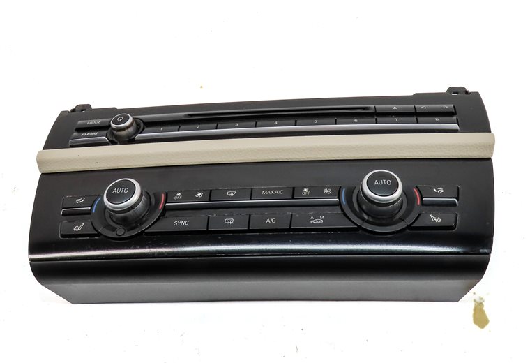 Thumbnail 3: 11-16 BMW 5 M5 SERIES (F10) HEATER A/C TEMPERATURE & RADIO CONTROL PANEL (BEIGE)