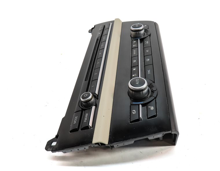Thumbnail 4: 11-16 BMW 5 M5 SERIES (F10) HEATER A/C TEMPERATURE & RADIO CONTROL PANEL (BEIGE)