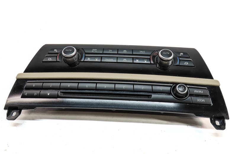 Thumbnail 5: 11-16 BMW 5 M5 SERIES (F10) HEATER A/C TEMPERATURE & RADIO CONTROL PANEL (BEIGE)