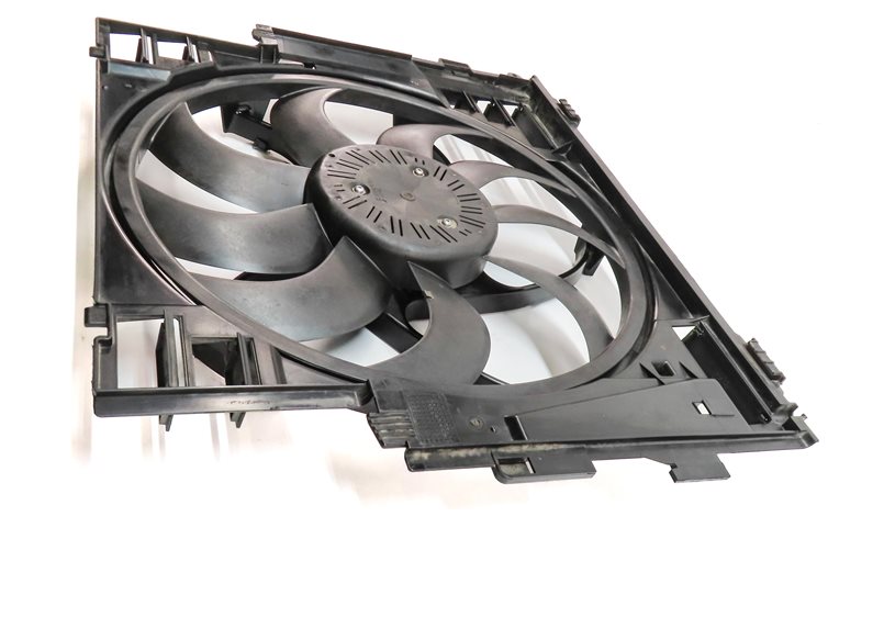Thumbnail 4: 2012-2016 BMW 528i (F10) RADIATOR 600 WATT ELECTRIC COOLING FAN w/ SHROUD