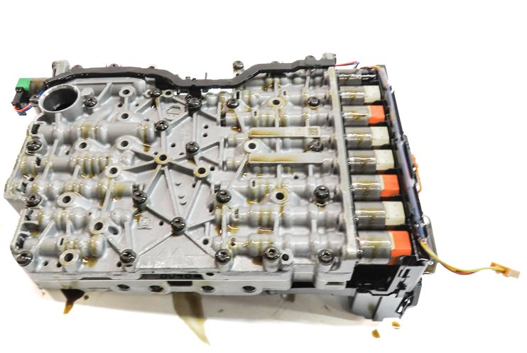 Thumbnail 7: 2014 BMW 328i 528i F30 F10 RWD 8HP45Z 8 SPEED AUTOMATIC TRANSMISSION VALVE BODY