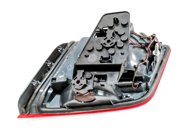 Thumbnail 5: 2014-2016 BMW 528i 535i 550i M5 (F10) LEFT DRIVER TRUNK TAILLIGHT LIGHT LAMP