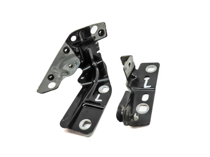 Thumbnail 2: 2016 ROVER DISCOVERY SPORT (L550) FRONT LEFT DRIVER FENDER MOUNT BRACKET SET/2
