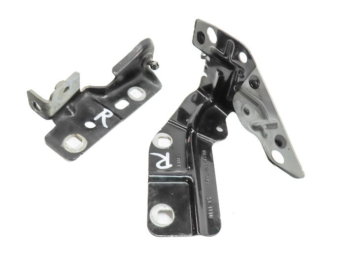 Thumbnail 1: 16 ROVER DISCOVERY SPORT (L550) FRONT RIGHT PASSENGER FENDER MOUNT BRACKET SET/2