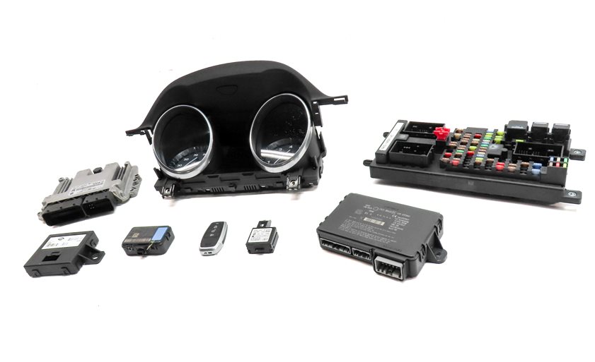 Thumbnail 3: 16 DISCOVERY SPORT L550 2.0L SPEEDOMETER BODY ECM ECU ENGINE MODULE & KEY SET