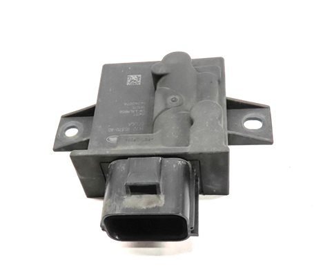 Thumbnail 2: 15-19 JAGUAR E-PACE F-PACE XE XF / LAND ROVER DISCOVERY SPORT - FUEL PUMP MODULE