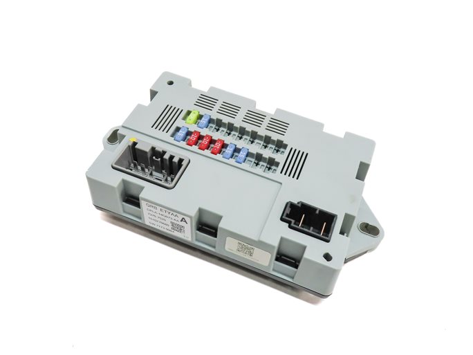 Thumbnail 1: 2016 LAND ROVER DISCOVERY SPORT (L550) CABIN FUSE RELAY CONTROL BOX PANEL
