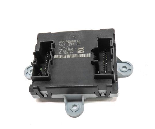 Thumbnail 2: 2016 LAND ROVER DISCOVERY SPORT (L550) FRONT RIGHT PASSENGER DOOR CONTROL MODULE