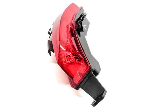 Thumbnail 3: 15-19 LAND ROVER DISCOVERY SPORT (L550) RIGHT REAR BUMPER TAILLIGHT LIGHT LAMP