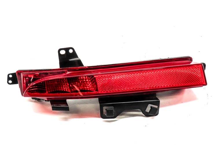 Thumbnail 2: 15-19 LAND ROVER DISCOVERY SPORT (L550) LEFT REAR BUMPER TAILLIGHT LIGHT LAMP