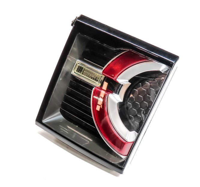 Thumbnail 1: 15-19 LAND ROVER DISCOVERY SPORT (L550) RIGHT REAR INNER TAILLIGHT LIGHT LAMP
