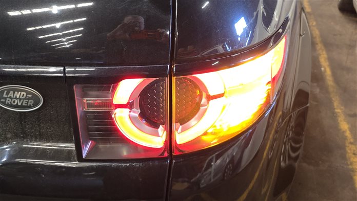 Thumbnail 2: 15-19 LAND ROVER DISCOVERY SPORT (L550) RIGHT REAR TAILLIGHT BRAKE LIGHT LAMP