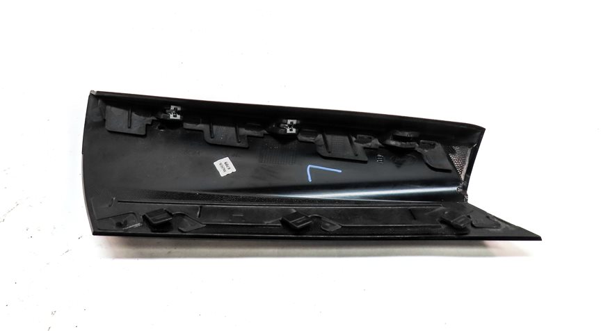 Thumbnail 8: 2016 LAND ROVER DISCOVERY SPORT (L550) REAR LEFT PILLAR TRIM MOULDING (Black)