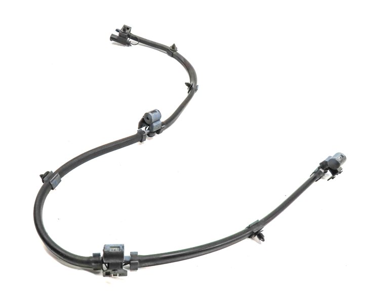 Thumbnail 1: 2016 BMW X5 (F15) FRONT WINDSHIELD WASHER SQUIRTER NOZZLE SET w/ HOSE