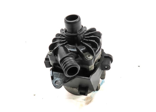 Thumbnail 2: 2016 BMW X5 (F15) 4.4L (N63) ENGINE AUXILIARY WATER COOLANT PUMP