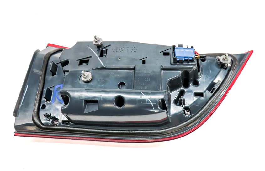 Thumbnail 5: 14-18 BMW X5 X5M ///M (F15 F85) RIGHT PASSENGER REAR INNER TAILLIGHT LIGHT LAMP