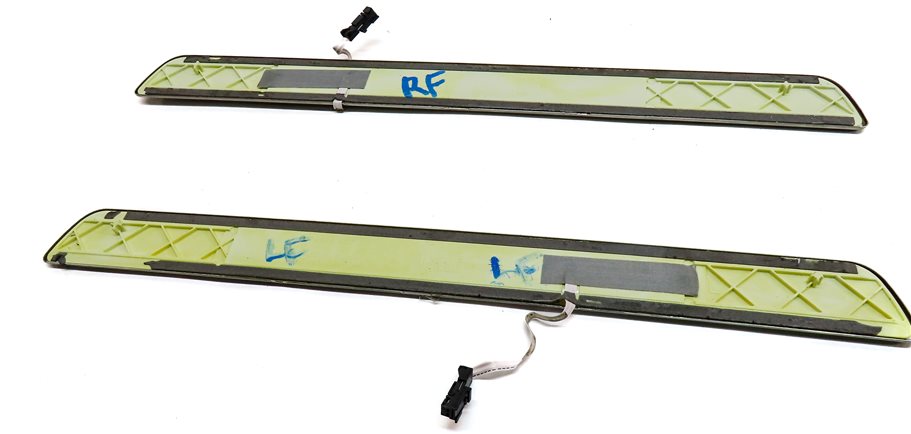 Thumbnail 4: 19 MERCEDES GLS450 X166 FRONT LEFT & RIGHT LIGHTED DOOR SILL SCUFF TRIM PLATES