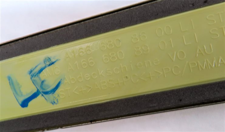 Thumbnail 5: 19 MERCEDES GLS450 X166 FRONT LEFT & RIGHT LIGHTED DOOR SILL SCUFF TRIM PLATES