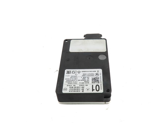 Thumbnail 3: 2014-2020 MERCEDES CLA250 CLA45 GLS CLS (C117 W166 W253) BLIND SPOT RADAR MODULE