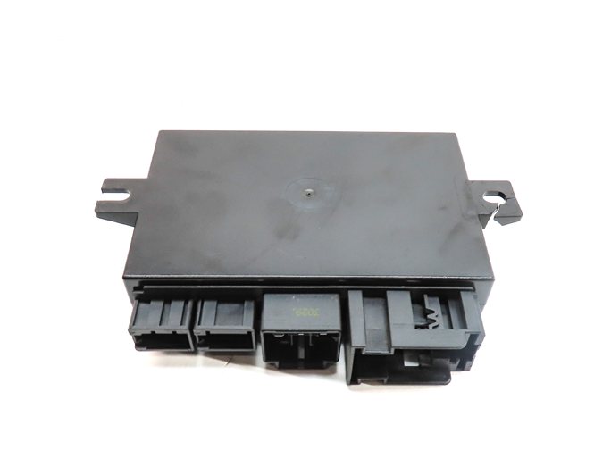 Thumbnail 4: 18-20 MERCEDES B GLA GLE GLS CLASS TRAILER TOW TOWING CONTROL MODULE