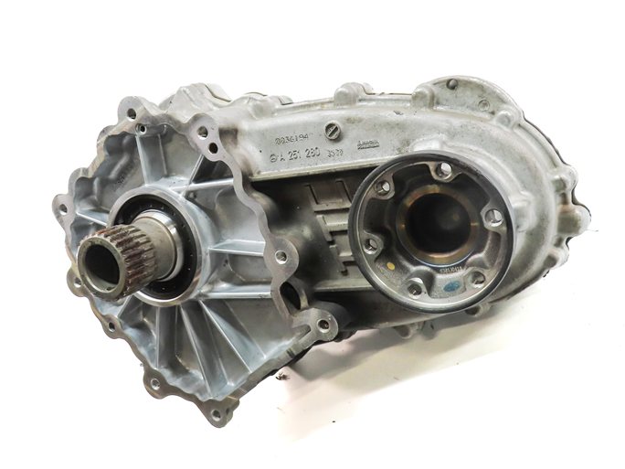 Thumbnail 2: 14-19 MERCEDES GL450 GL550 ML350 ML550 GLE400 GLE550 (W166 X166) TRANSFER CASE