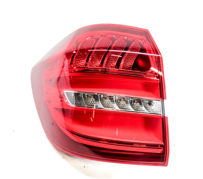 17-19 MERCEDES GLS CLASS X166 REAR LEFT DRIVER OUTER QUARTER TAILLIGHT LAMP