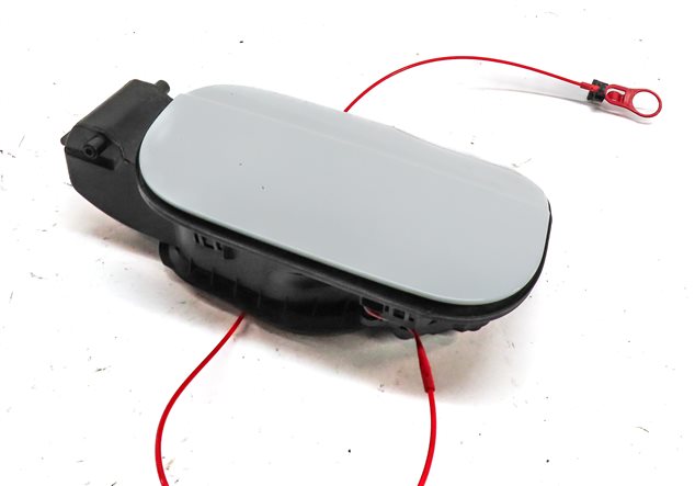 Thumbnail 3: 2017-2022 AUDI Q7 (4M) FUEL TANK DOOR TRIM w/ HOUSING & GAS CAP (White)