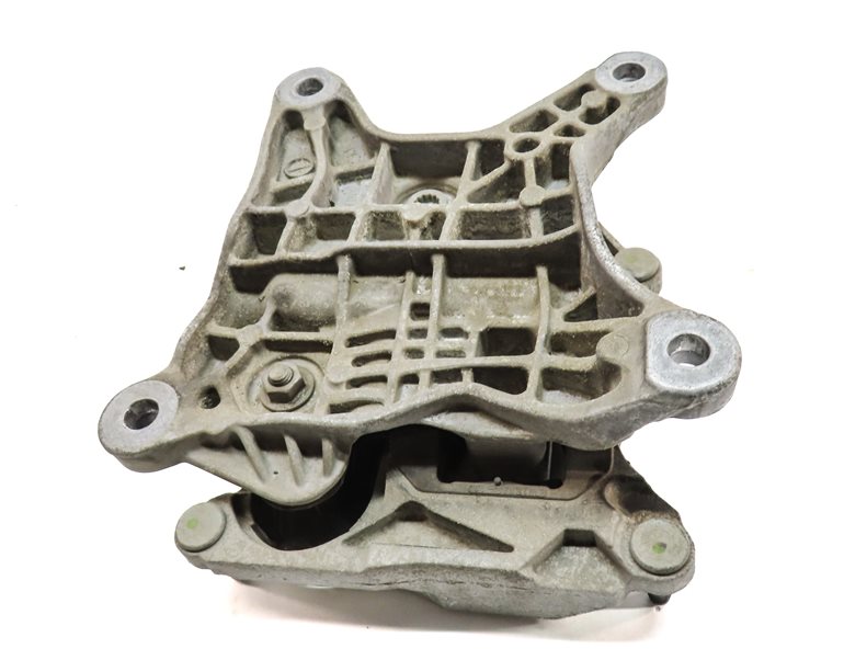 Thumbnail 2: 2017 AUDI Q7 (4M) AUTOMATIC TRANSMISSION SUPPORT MOUNT BRACKET