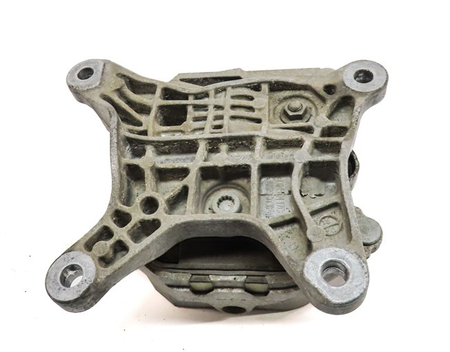 Thumbnail 4: 2017 AUDI Q7 (4M) AUTOMATIC TRANSMISSION SUPPORT MOUNT BRACKET