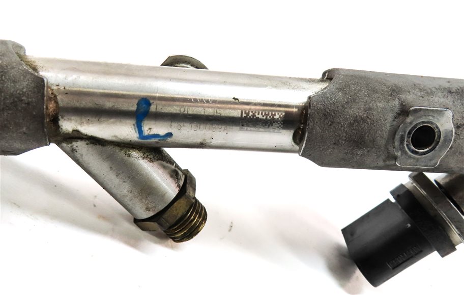 Thumbnail 7: 2017 AUDI Q7 4M 3.0L SUPER (CREC) LEFT & RIGHT ENGINE FUEL INJECTOR RAIL SET/2