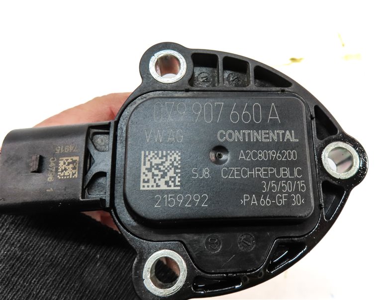 Thumbnail 5: 2017 AUDI Q7 (4M) 3.0L SUPER (CREC) ENGINE MOTOR OIL LEVEL SENSOR MODULE