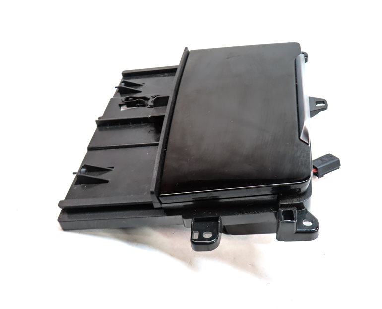 Thumbnail 3: 2017 AUDI Q7 (4M) FRONT CENTER CONSOLE SLIDING ASHTRAY w/ 12V POWER SOCKET