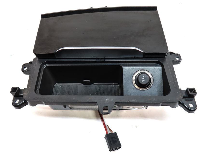 Thumbnail 7: 2017 AUDI Q7 (4M) FRONT CENTER CONSOLE SLIDING ASHTRAY w/ 12V POWER SOCKET