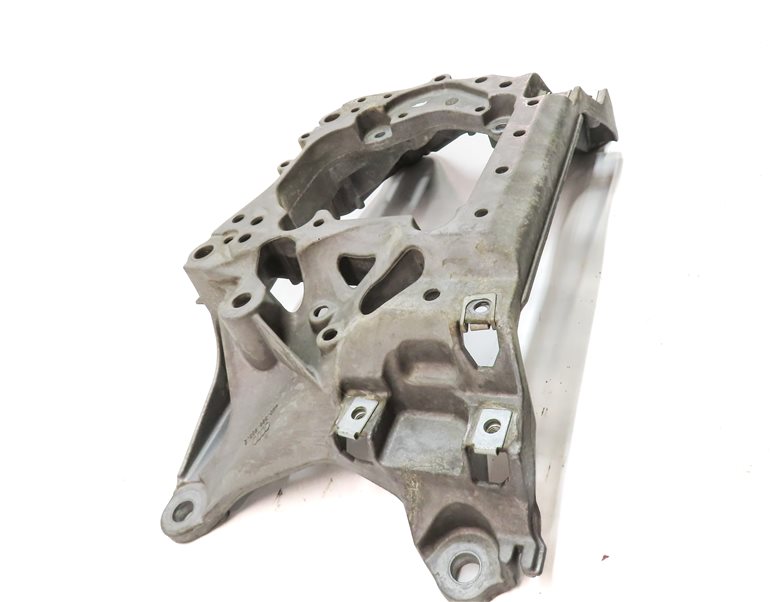 Thumbnail 4: 2017 AUDI Q7 4M 3.0L SUPER CREC AUTOMATIC TRANSMISSION CROSSMEMBER MOUNT BRACKET