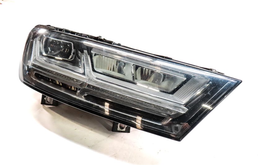 Thumbnail 3: 17-19 AUDI Q7 (4M) RIGHT FRONT PASSENGER DYNAMIC LED HEADLIGHT LIGHT LAMP (8Q3)