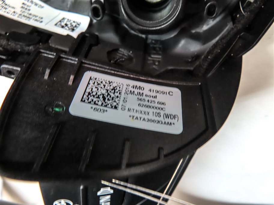 Thumbnail 6: 17-19 AUDI Q7 (4M) 3-SPOKE PADDLE SHIFT STEERING WHEEL w/ SWITCHES (Black)