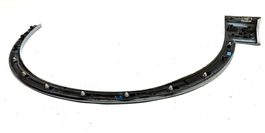 Thumbnail 4: 2017 AUDI Q7 (4M) FRONT LEFT DRIVER FENDER WHEEL WELL ARCH TRIM MOULDING (White)