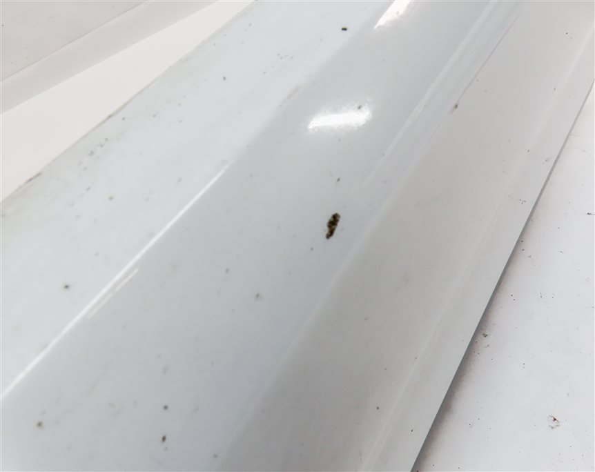 Thumbnail 8: 2017-2019 AUDI Q7 (4M) FRONT LEFT DRIVER LOWER DOOR MOULDING TRIM (White)