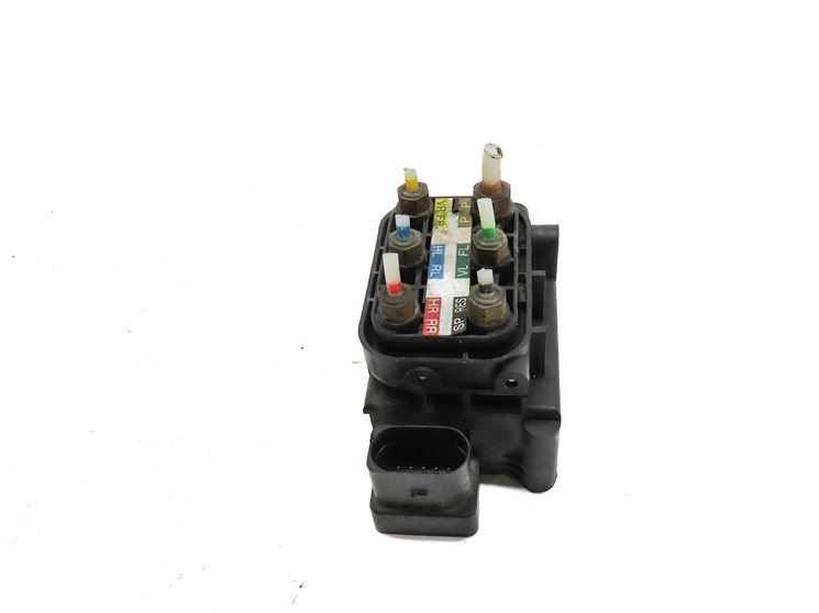 Thumbnail 2: 2009 MERCEDES GL320 (X164) AIRMATIC AIR SUSPENSION RELIEF VALVE SOLENOID BLOCK