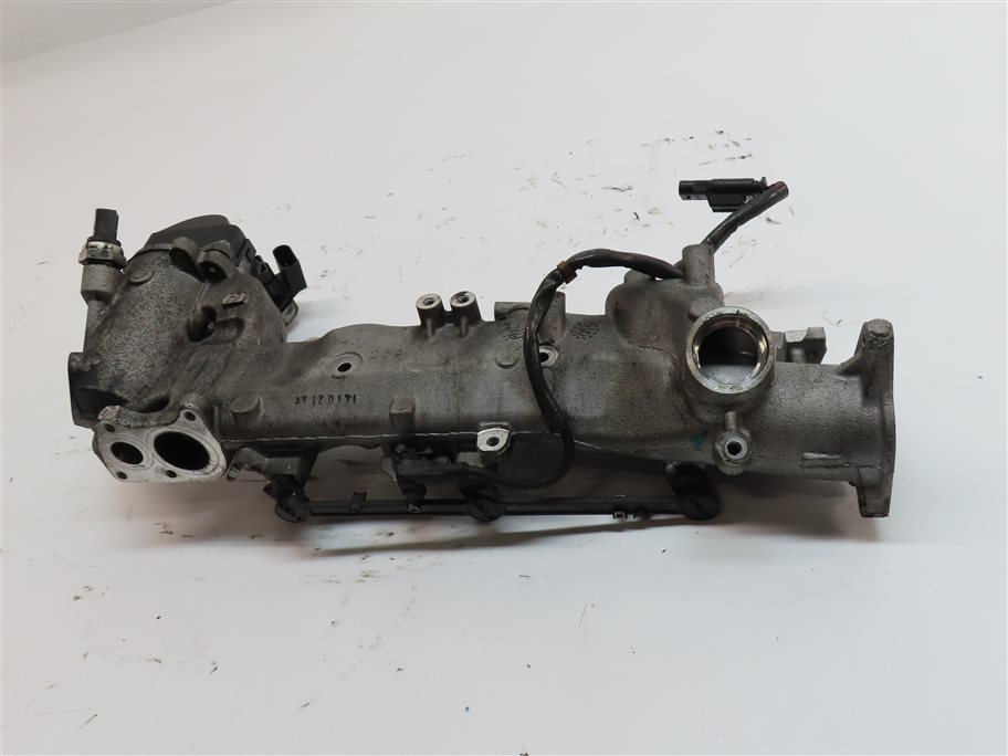 Thumbnail 2: 09-13 MERCEDES GL ML R (W164 W251 X164) 3.0L OM642 DIESEL LEFT INTAKE MANIFOLD