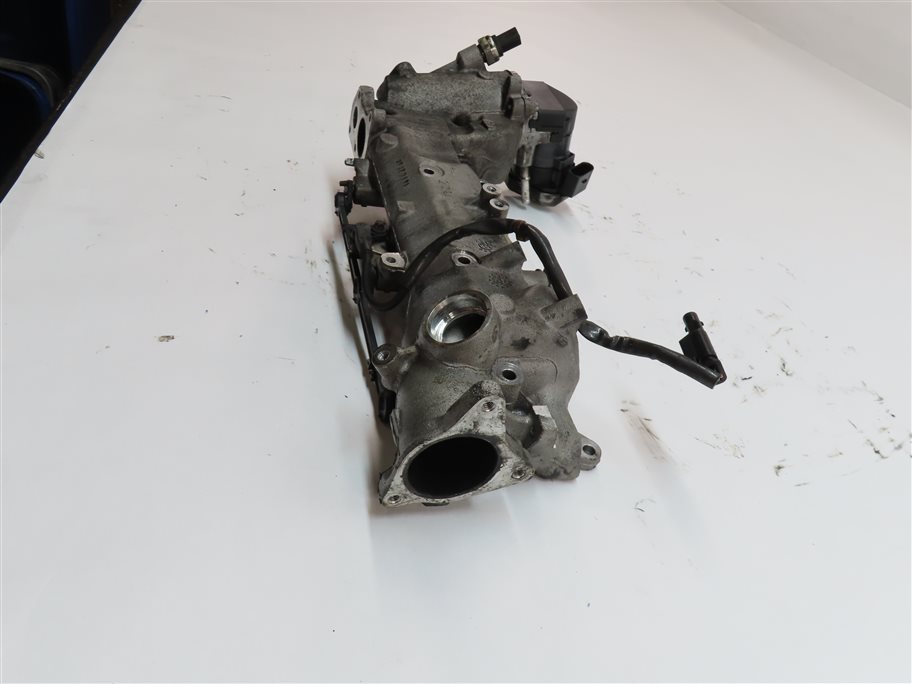 Thumbnail 3: 09-13 MERCEDES GL ML R (W164 W251 X164) 3.0L OM642 DIESEL LEFT INTAKE MANIFOLD